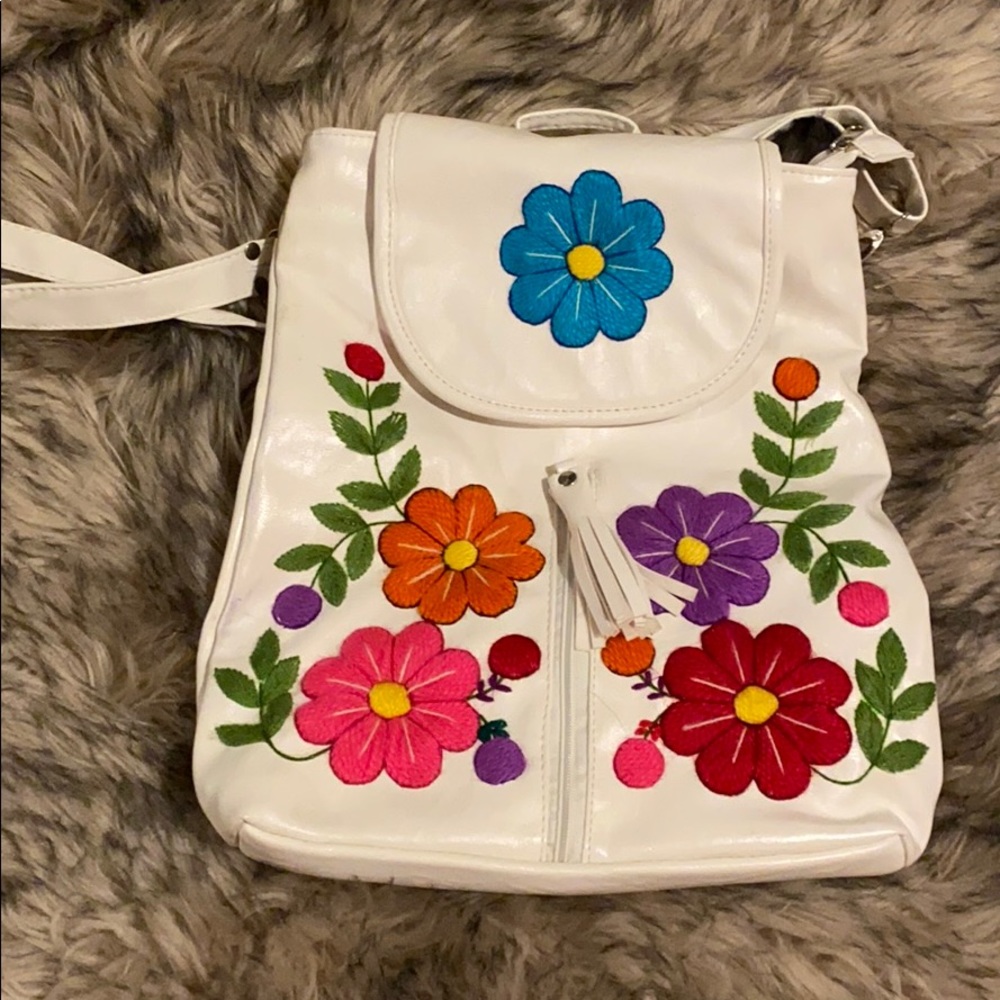 Cross body, flower print bag